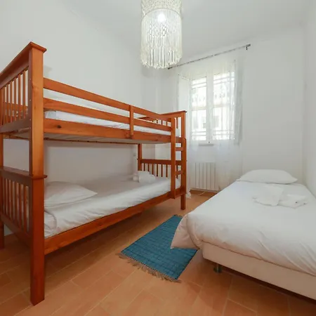 Olivas Apartment